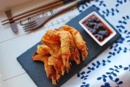 Tôm bọc vỏ hoành thánh chiên giòn làm nhanh trong nháy mắt, thưởng thức thật đã miệng