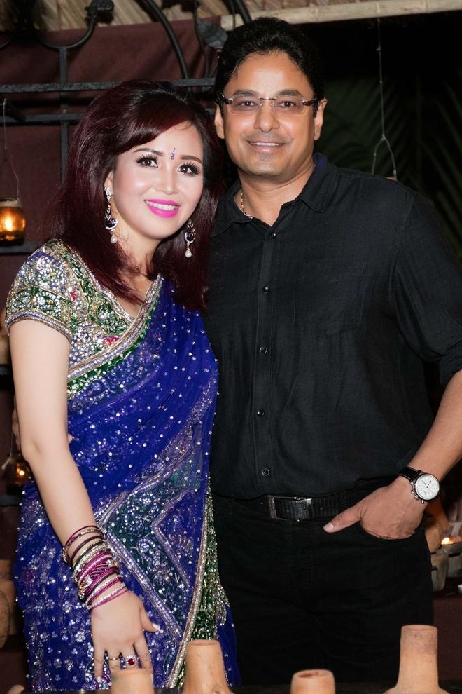 Cuộc sống Hoa hậu giỏi ngoại ngữ nhất Việt Nam với chồng Ấn Độ hiện ra sao?-6