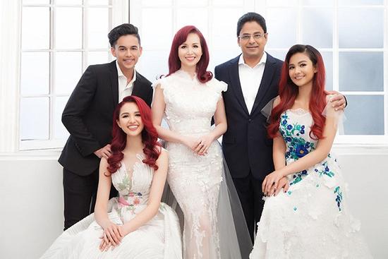 Cuộc sống 'Hoa hậu giỏi ngoại ngữ nhất' Việt Nam với chồng Ấn Độ hiện ra sao?