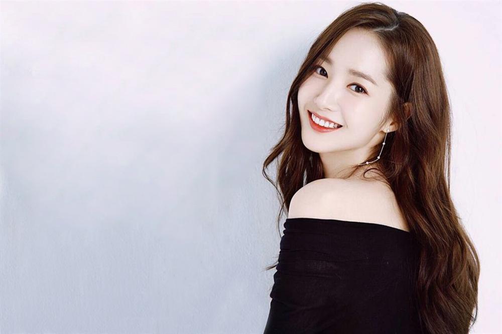 Sách tử vi chỉ rõ, 3 nàng giáp không muốn giàu cũng vẫn thành đại gia, cả đời may mắn, hạnh phúc-1