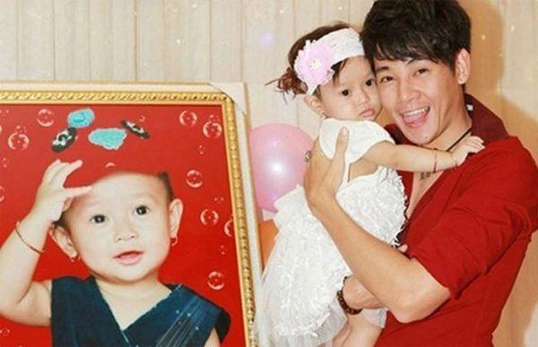 Cách xa con nửa vòng trái đất nhưng Phùng Ngọc Huy luôn cố gắng yêu con theo cách riêng-11