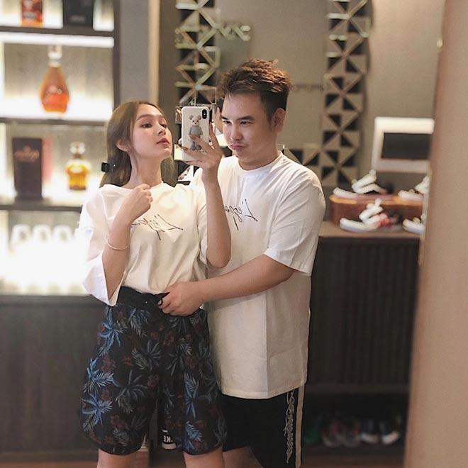 Đính hôn streamer giàu nhất Việt Nam, cuộc sống của hotgirl 17 tuổi giờ ra sao?-4