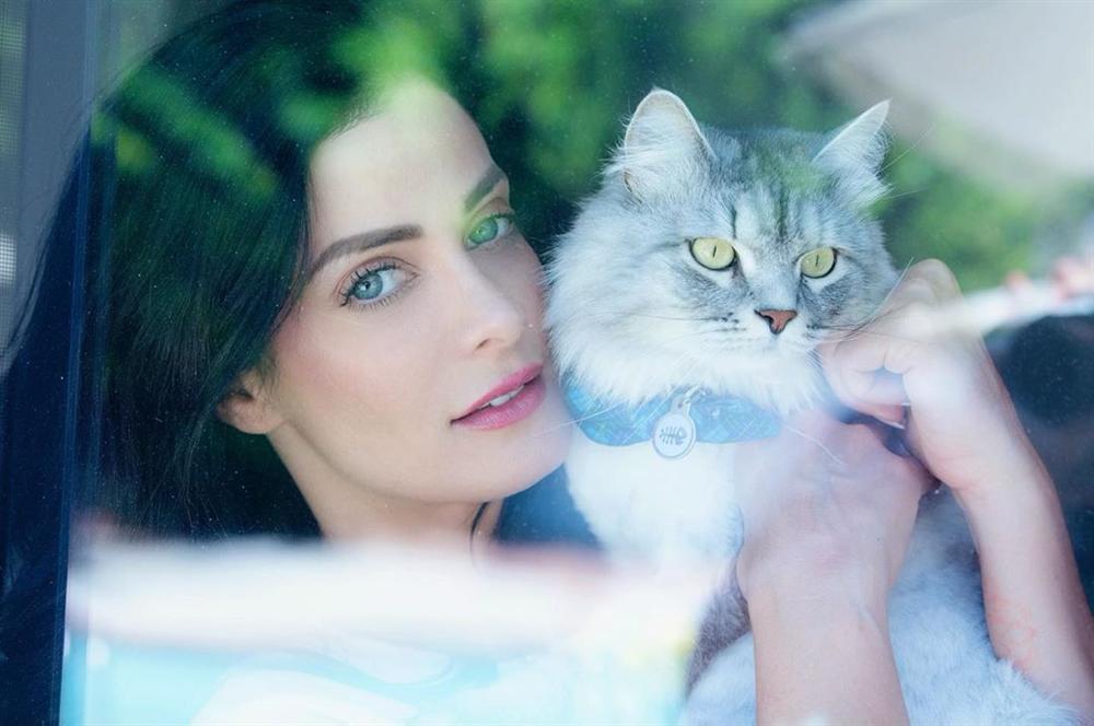 Bản tin Hoa hậu Hoàn vũ 8/4: Khánh Vân diễm lệ nhất trần ai-4