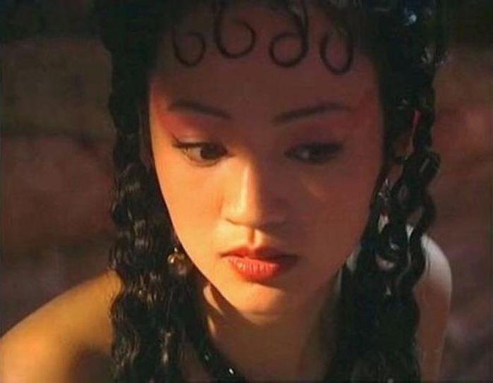 Đát kỷ ma mị nhất màn ảnh từ sao hạng B trở thành bà trùm vì cưới người đàn ông này-3