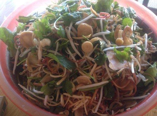 Cách nấu mì Quảng chuẩn vị ngon ngọt Miền Trung-2