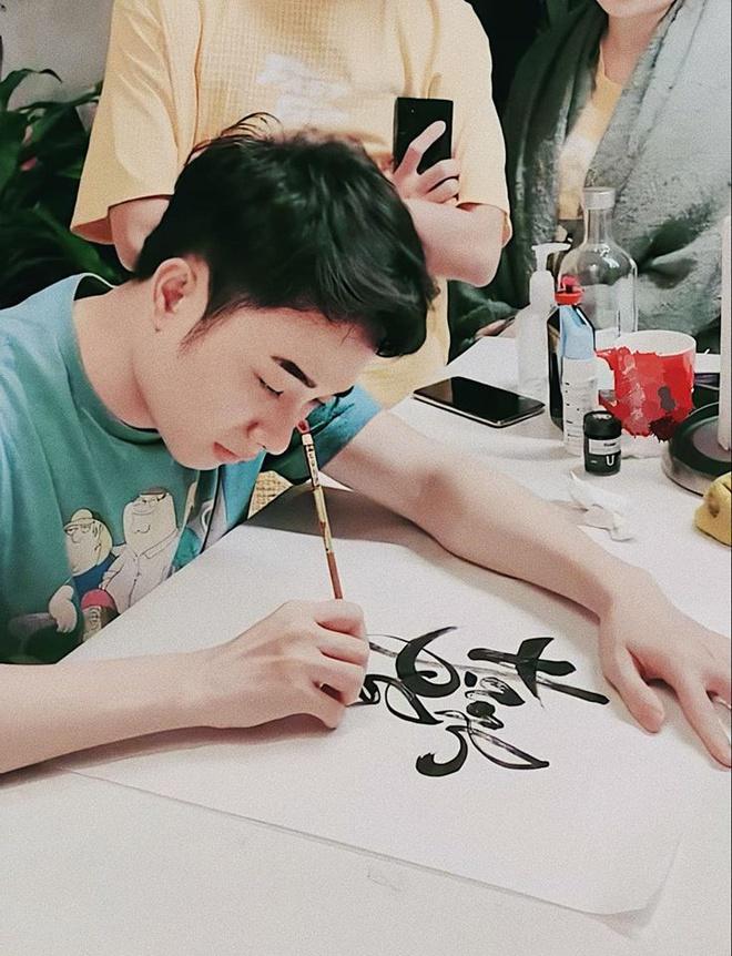 Thú vui của nghệ sĩ Việt khi trống lịch diễn-4