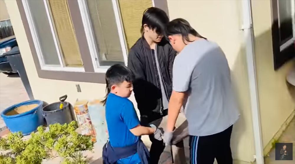 Cậu ấm cô chiêu nhà sao Việt làm nội trợ: Đâu phải nhà giàu là ngồi mát ăn bát vàng-14