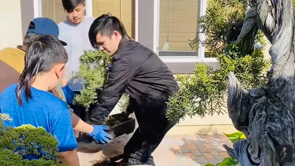 Cậu ấm cô chiêu nhà sao Việt làm nội trợ: Đâu phải nhà giàu là ngồi mát ăn bát vàng-15