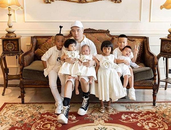 Muôn kiểu tổ chức sinh nhật vào mùa dịch Covid-19 của sao Việt-8