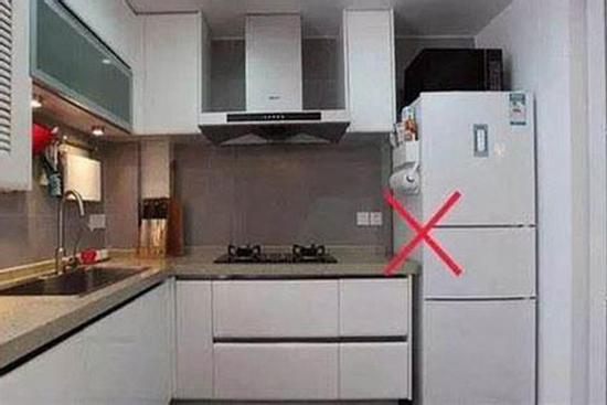 Đặt tủ lạnh 'trúng' điểm kị bảo sao thần Tài bỏ rơi, gia chủ mất hết lộc may