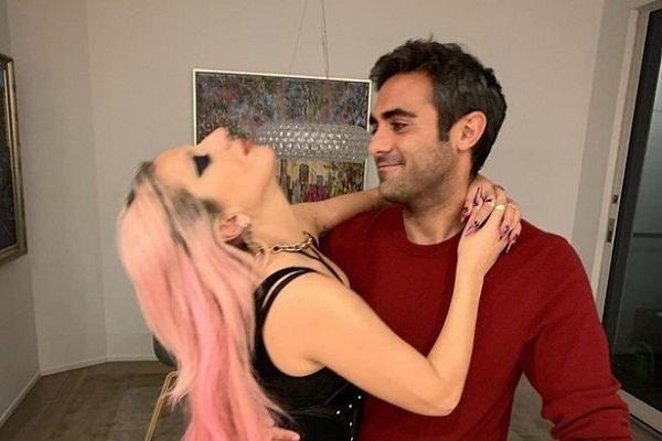 Những lần Thị Dậu Lady Gaga gây chú ý vì chiều cao quá khiêm tốn-14