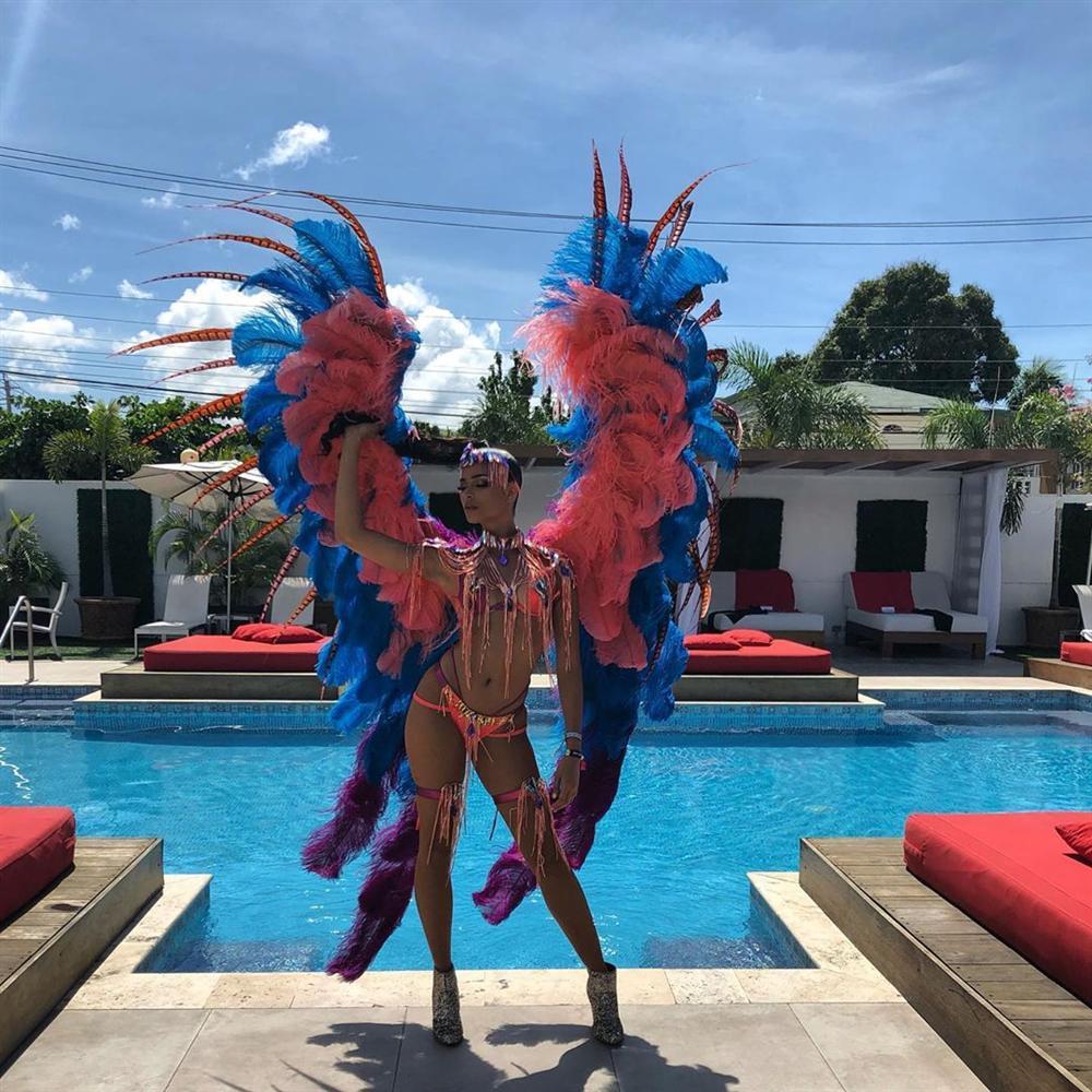 Bản tin Hoa hậu Hoàn vũ 9/4: Nhan sắc Phạm Hương chặt ngọt Kỳ Duyên 6 năm trước-7