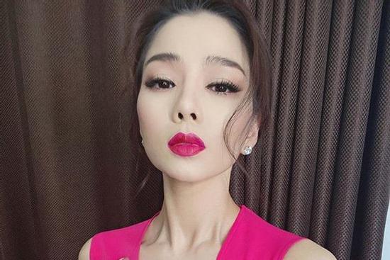 Ở nhà tránh dịch, Lệ Quyên áp dụng nguyên tắc 4 'không' để giữ gìn nhan sắc trẻ đẹp