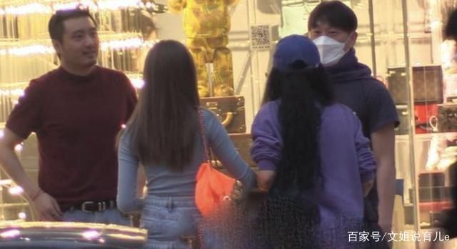 Con gái 13 tuổi của Lý Á Bằng - Vương Phi khoe vóc dáng như thiếu nữ-5