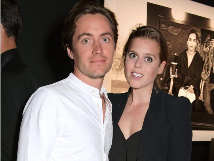 Những cặp đôi nổi tiếng phải hoãn cưới vì lo ngại dịch Covid-19-2