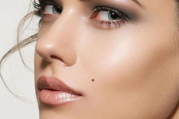 Có nốt ruồi ở 3 vị trí này, kinh doanh đắc lộc, giàu sang tột đỉnh-1