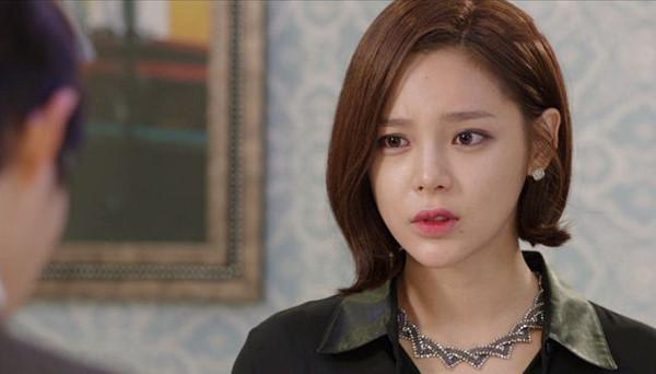 Chồng tuyển giúp việc trẻ ở quê còn đối xử tốt như người thân, tôi đau đớn phát hiện quá khứ tội lỗi-1