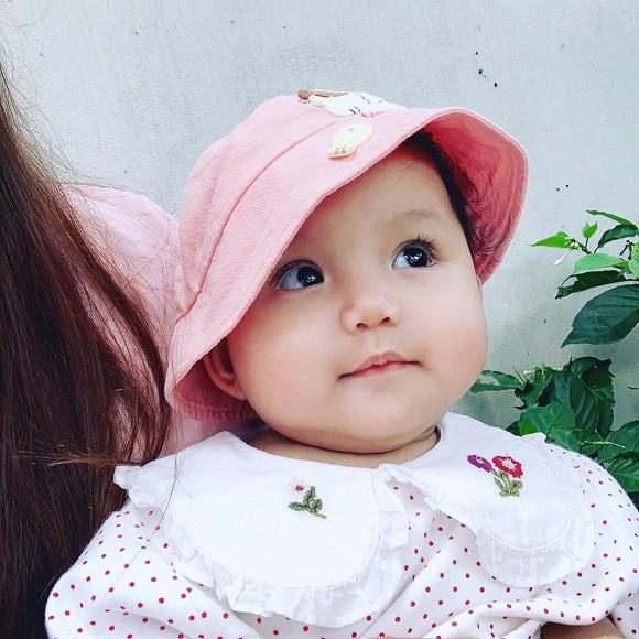 Loạt ảnh mới cực yêu của con gái ca sĩ Ngọc Anh với người tình kém tuổi-2