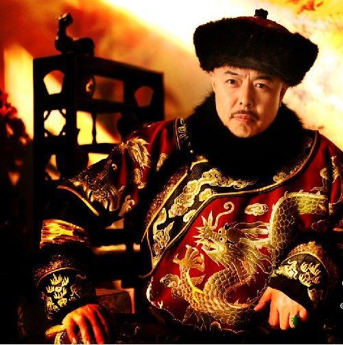 Hoàng đế quốc dân Trương Thiết Lâm: quan hệ tình ái với học trò, ruồng bỏ con cái, đi tu sám hối-1