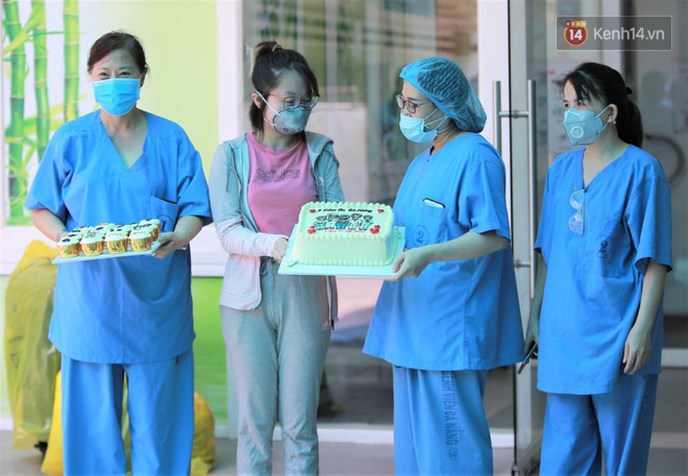 Nụ cười sau lớp khẩu trang của các bác sĩ chữa khỏi 6 ca bệnh Covid-19 ở Đà Nẵng: Tổ quốc gọi, chúng tôi luôn sẵn sàng. Chúng tôi không e sợ!-2