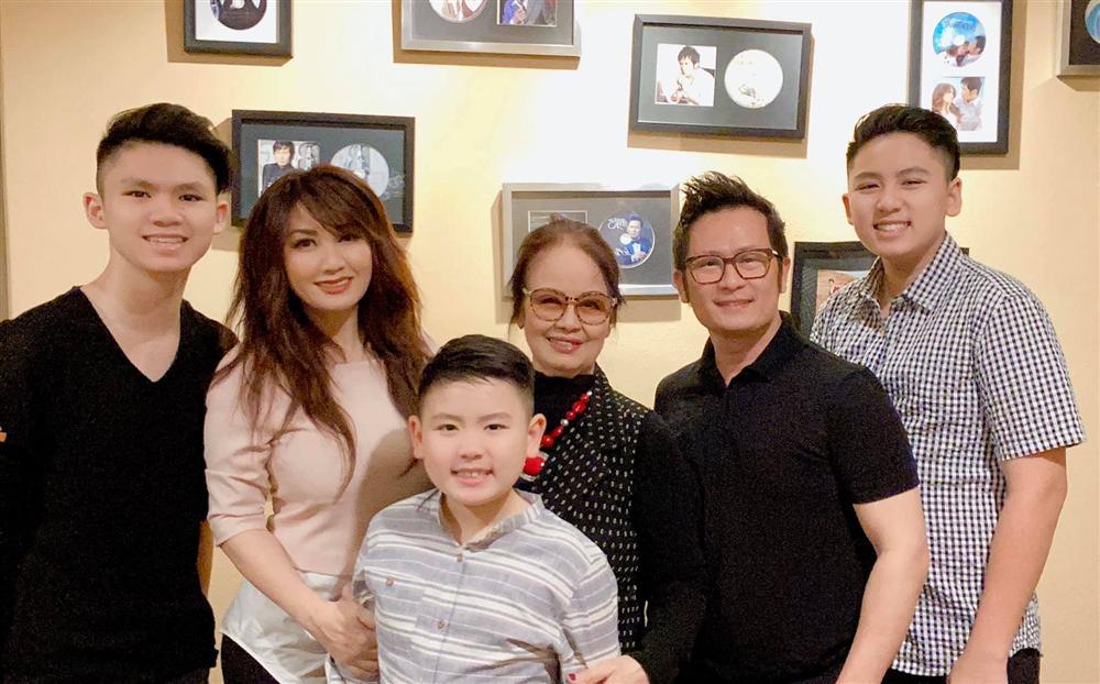 Bằng Kiều và vợ cũ lên tiếng khi kiểu tóc của 3 quý tử bị cho là học đòi Khá Bảnh-4