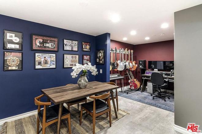 Bên trong biệt thự mới tậu gần 5 triệu USD của Selena Gomez-8