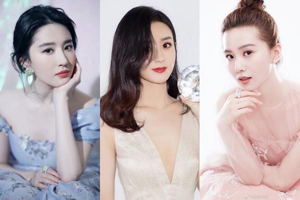 Lộ cảnh Lưu Thi Thi khó chịu hất tay đàn em, rộ nghi vấn vợ Ngô Kỳ Long bị trai trẻ quấy rối-7