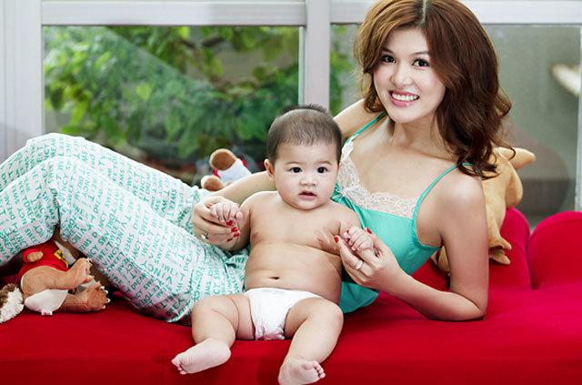 Hành trình sinh nở không ngừng nghỉ 6 đứa trẻ trong 9 năm của người đẹp Oanh Yến-2