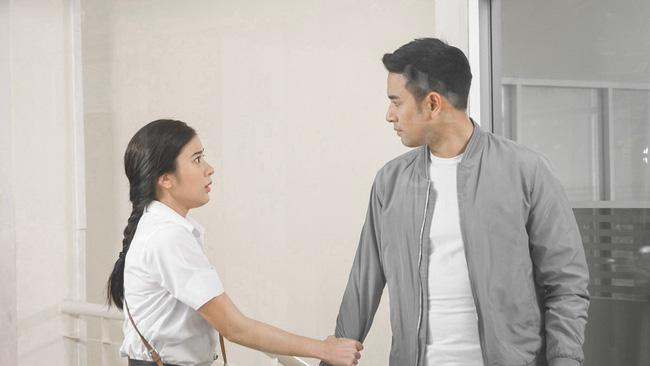 Chồng một mực muốn ly hôn vợ nhưng vào đêm quyết định, nhìn cô làm 1 việc mà anh lại vội vàng thay đổi-1