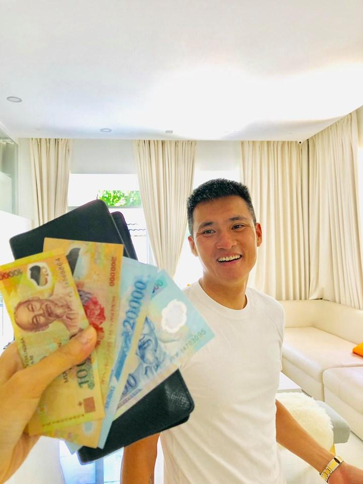 Lỡ miệng dọa con gái, Công Vinh giật nảy khi bị con phản đòn-3