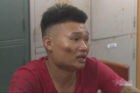 Tạm giữ kẻ vác mã tấu đuổi đánh đoàn phòng chống dịch