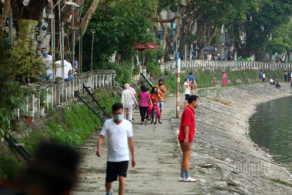 Cần thủ cuồng chân, tấp nập đi câu bất chấp lệnh cách ly ở Hà Nội-2