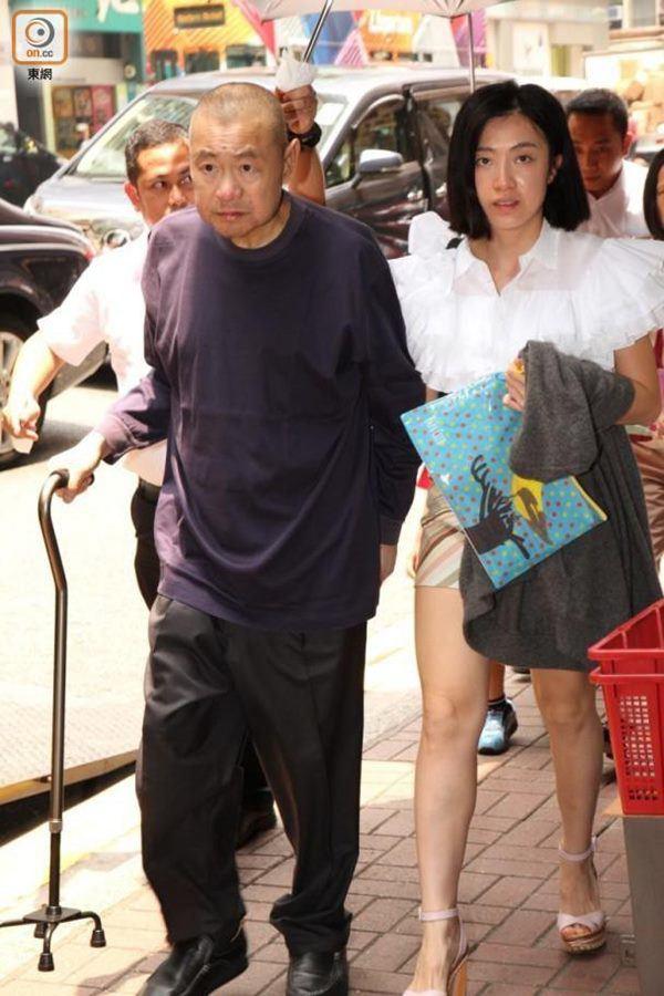 Gặp tỷ phú Hong Kong khi đang bán hàng, cô gái đổi đời một bước thành đại gia trăm tỉ-2