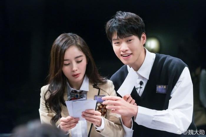 Chuyện hẹn hò bị lộ, fan Dương Mịch mắng chửi Gia Hành vì không xứng với thần tượng họ!-9