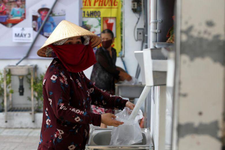 ATM gạo của Việt Nam lên báo nước ngoài-1