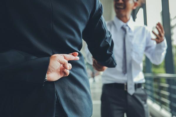 Sao Thủy Bạch Dương - Top các chòm sao dễ bị dụ bởi những lời chém gió-3