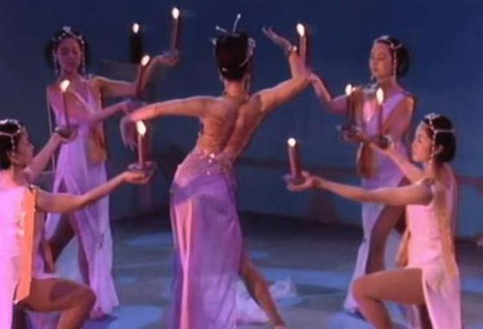 Diễn viên cạch mặt nhau chỉ vì đóng chung cảnh hơi nóng-7