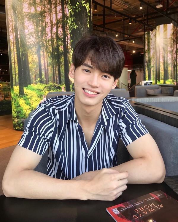 Hotboy đam mỹ Bright Vachirawit sớm hết thời ở tuổi 23 sau scandal vạ miệng của bạn gái?-6
