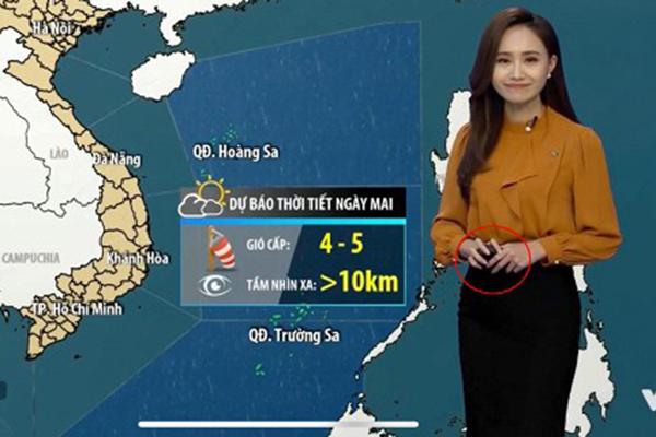 BTV thời sự mang bầu ở tuổi 20, tăng vỏn vẹn 6kg nhưng lại đau đầu vì vòng 1-7