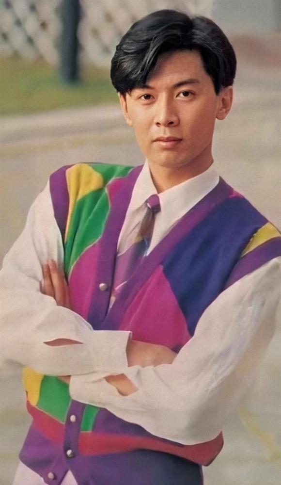 Nam thần TVB một thời lừng lẫy: thiếu gia đam mê cờ bạc, quy y cửa Phật để giảm nhẹ tội lỗi-5