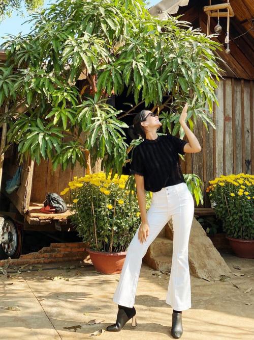 HHen Niê mê thu hoạch rau trái trong vườn, rẫy-4