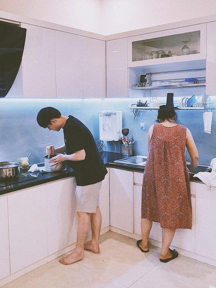 Lần đầu trổ tài nấu ăn, Ông Cao Thắng được mẹ vợ khen nức nở-6