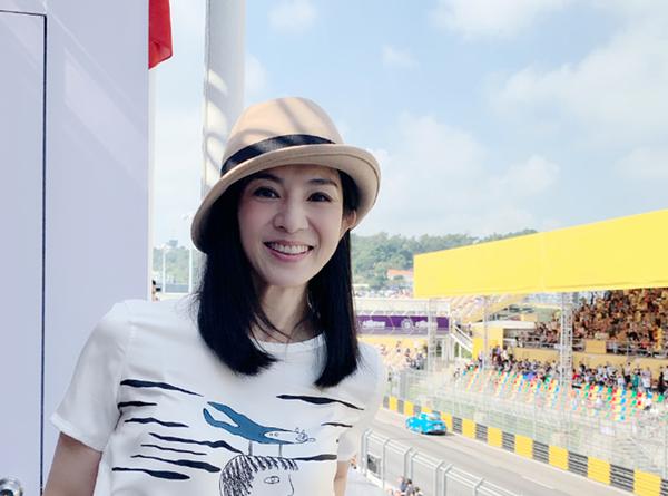 Chúc Anh Đài xinh đẹp nức tiếng: Vỡ nợ khi từ bỏ showbiz theo bạn trai, giờ ra sao ở tuổi U50?-15