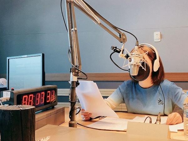 Fan thở phào với hình ảnh Wendy tươi tắn ngày trở lại sau thời gian điều trị chấn thương-2