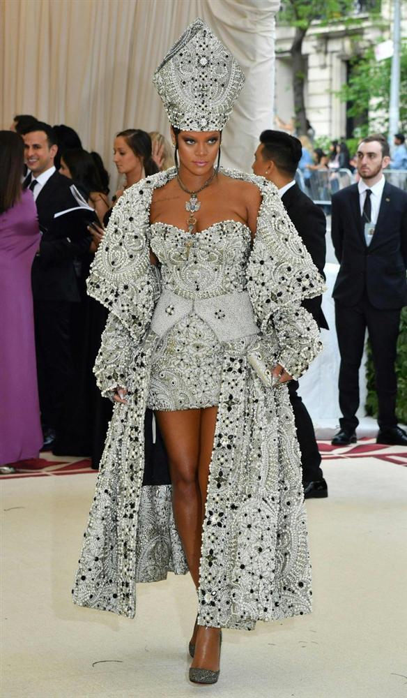 Rihanna - Biểu tượng gợi cảm bầm dập vì yêu nhầm kẻ vũ phu-7