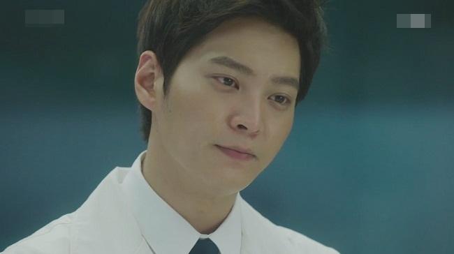 Kiếm 50 triệu/tháng không dám gửi cho bố mẹ đồng nào, tôi quyết ly hôn vì câu nói lạnh lùng của vợ lúc mẹ chồng ốm-1