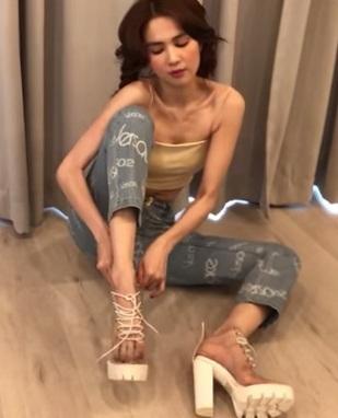 Ngọc Trinh lộ đôi chân vừa xương xẩu vừa bầm tím-5
