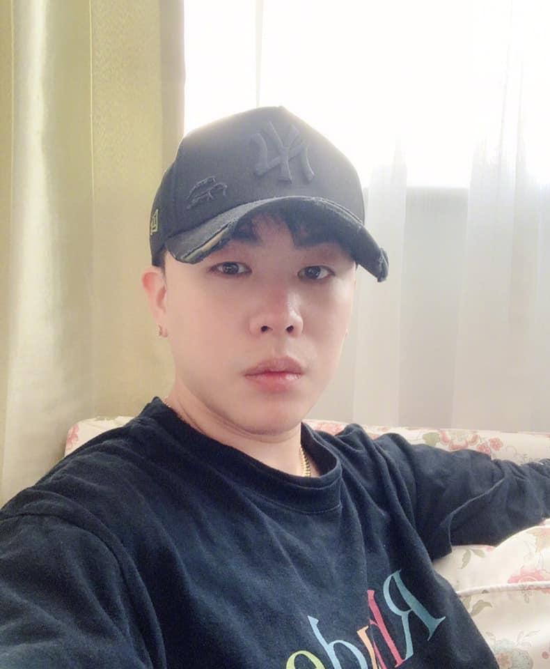 Nam ca sĩ xấu xí bỗng ăn chửi ngập mặt chỉ vì có ngoại hình hao hao giống BTS Jimin-1