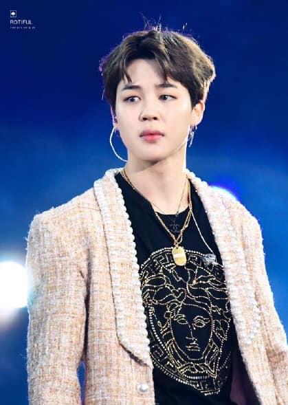 Nam ca sĩ xấu xí bỗng ăn chửi ngập mặt chỉ vì có ngoại hình hao hao giống BTS Jimin-2