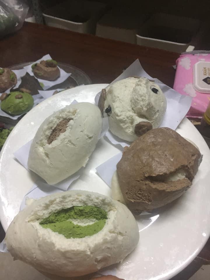 Bánh bao truyền thống còn chưa ăn ai, chị em lại đu trend bánh nhân matcha, nhân cafe.